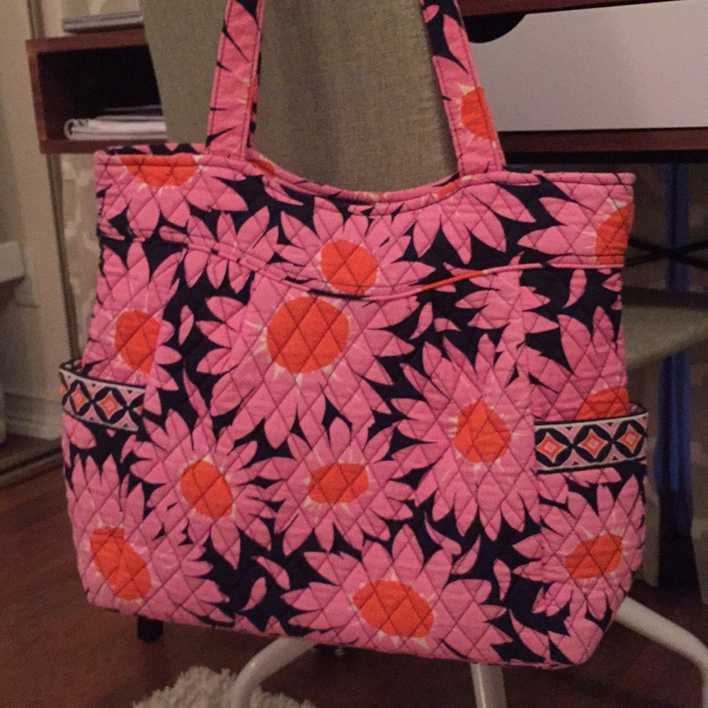**GONE** Cheerful Vera Bardley tote